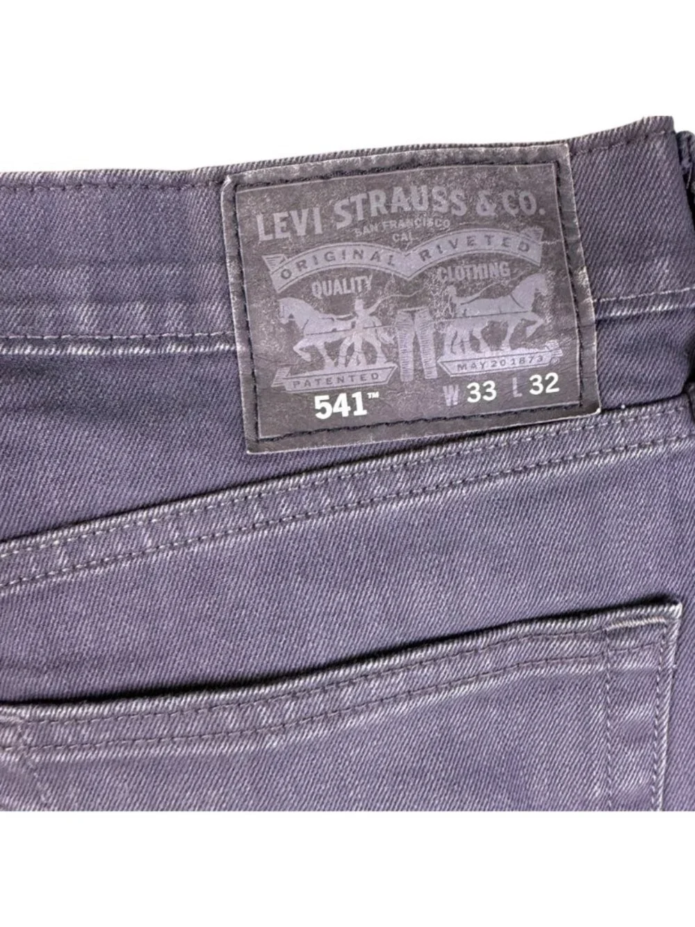 Levis Mens Dark Gray Straight Fit Jeans Style 541 Size W33 L32